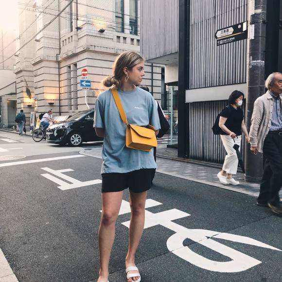 Meet your Posher, Emily - Picture 1 of 1